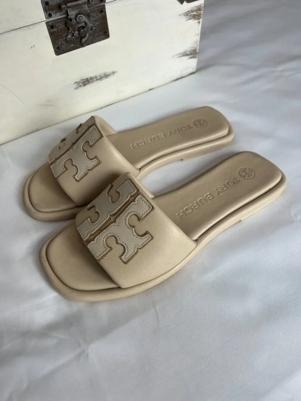 Tory Burch Double T Sport Slide Sandals Sz 6.5 Dulce De Leche Napa Leather Gold - Picture 6 of 13